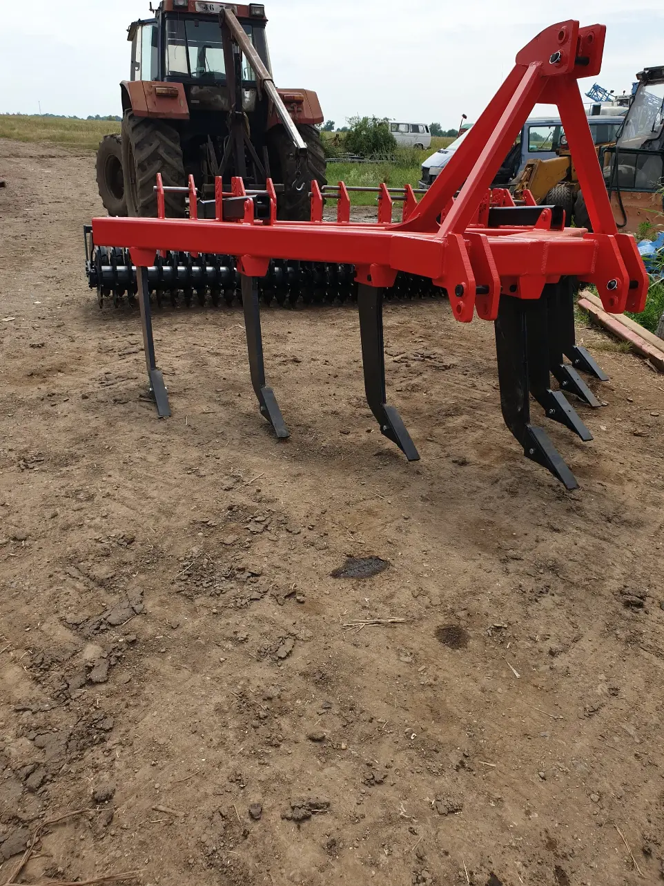 Subsolier Iadran Agri - utilaj pentru decompactarea și afânarea adâncă a solului compactat