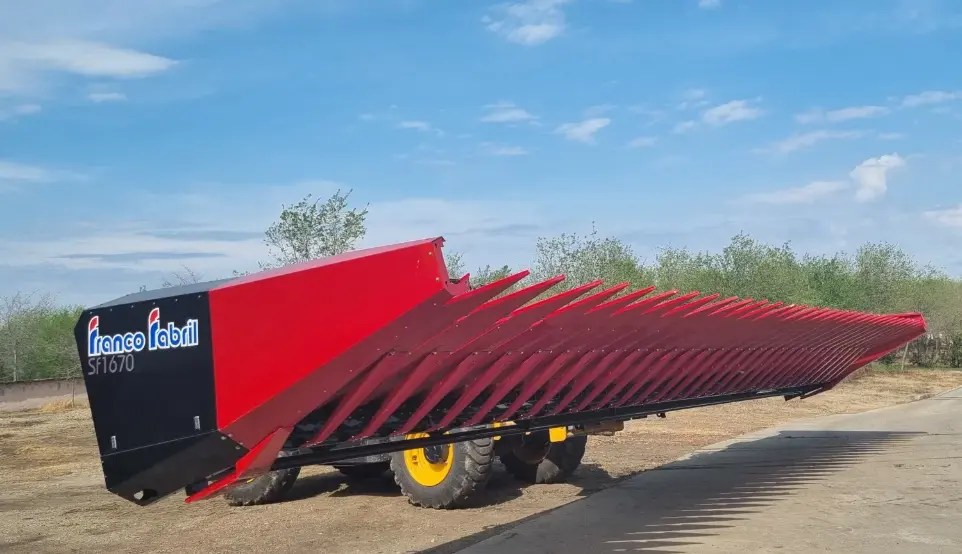 Heder pentru Floarea Soarelui Iadran Agri - accesoriu specializat pentru recoltatul eficient al florii soarelui