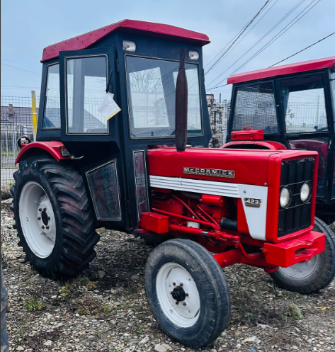 Tractor Mc Cormick 423