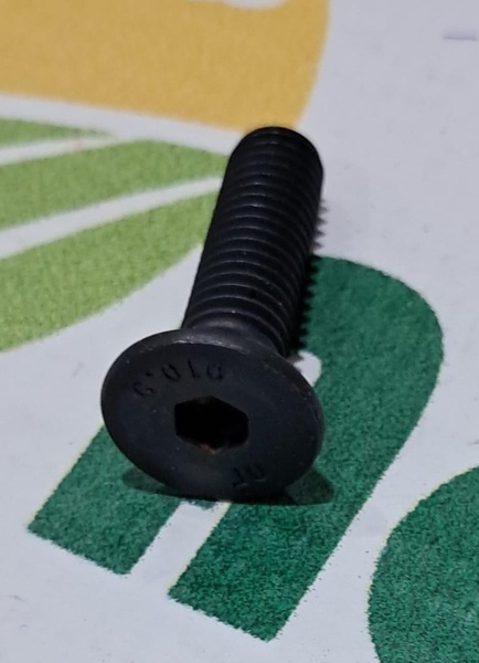 Surub Cap Inecat Orificiu Hexagonal M8x45mm