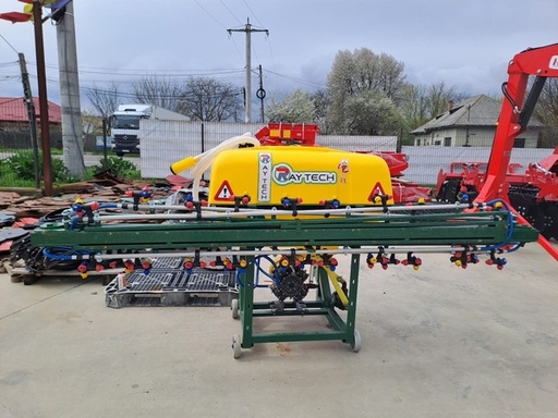 [113374] Masina Erbicidat 300L, 3 Duze