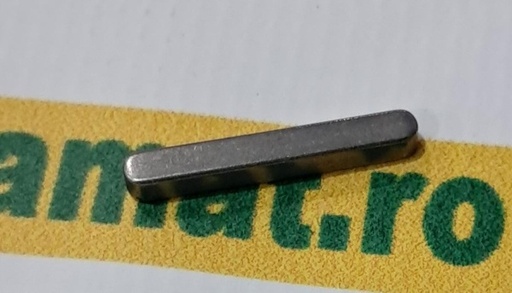 [127813] Pana 4x4x30mm